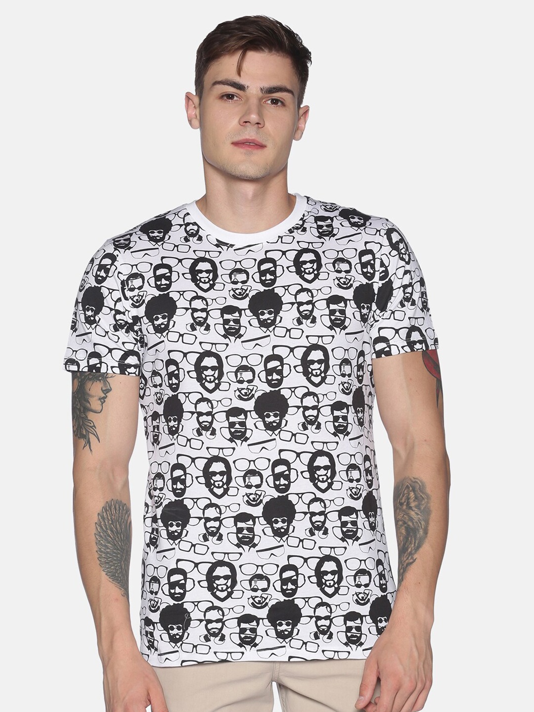 UrGear Men White Printed Round Neck T-shirt