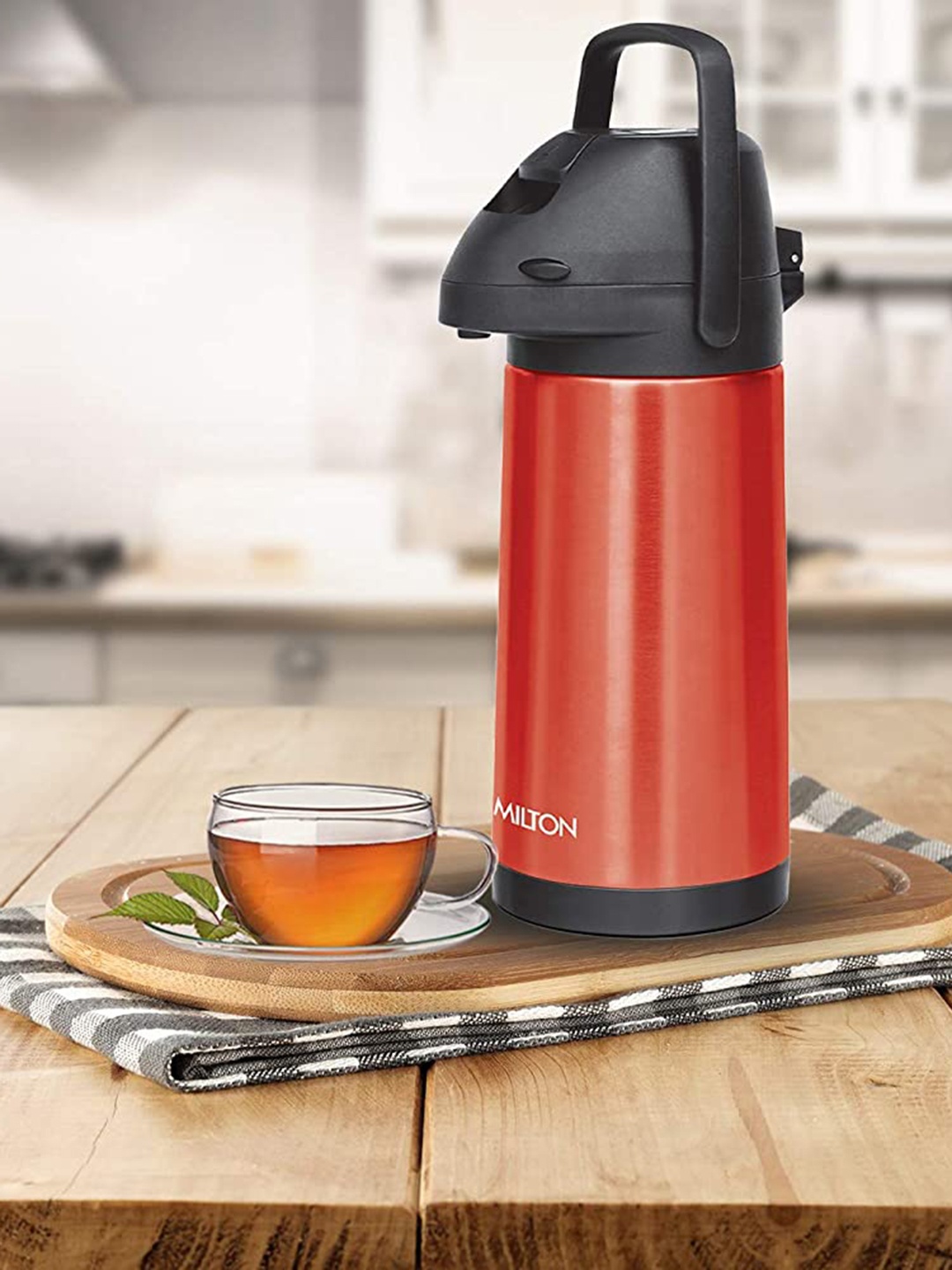 Milton Red & Black Solid Pinnacle-2500 Thermosteel Carafe Hot & Cold Vacuum Insulated Kettle Bottle 2500 Ml
Milton Red & Black Solid Pinnacle-2500 Thermosteel Carafe Hot & Cold Vacuum Insulated Kettle Bottle 2500 Ml