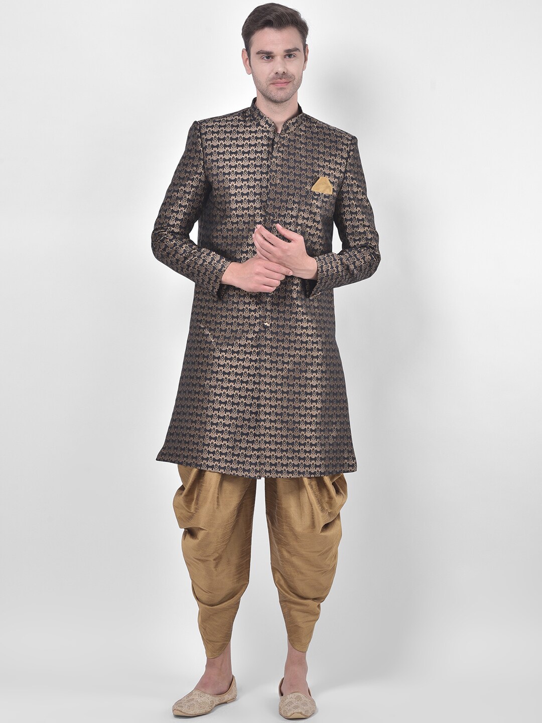 DEYANN PLUS Men Black & Gold-Coloured Woven-Design Jacquard & Dupion Silk Sherwani Set
DEYANN PLUS Men Black & Gold-Coloured Woven-Design Jacquard & Dupion Silk Sherwani Set