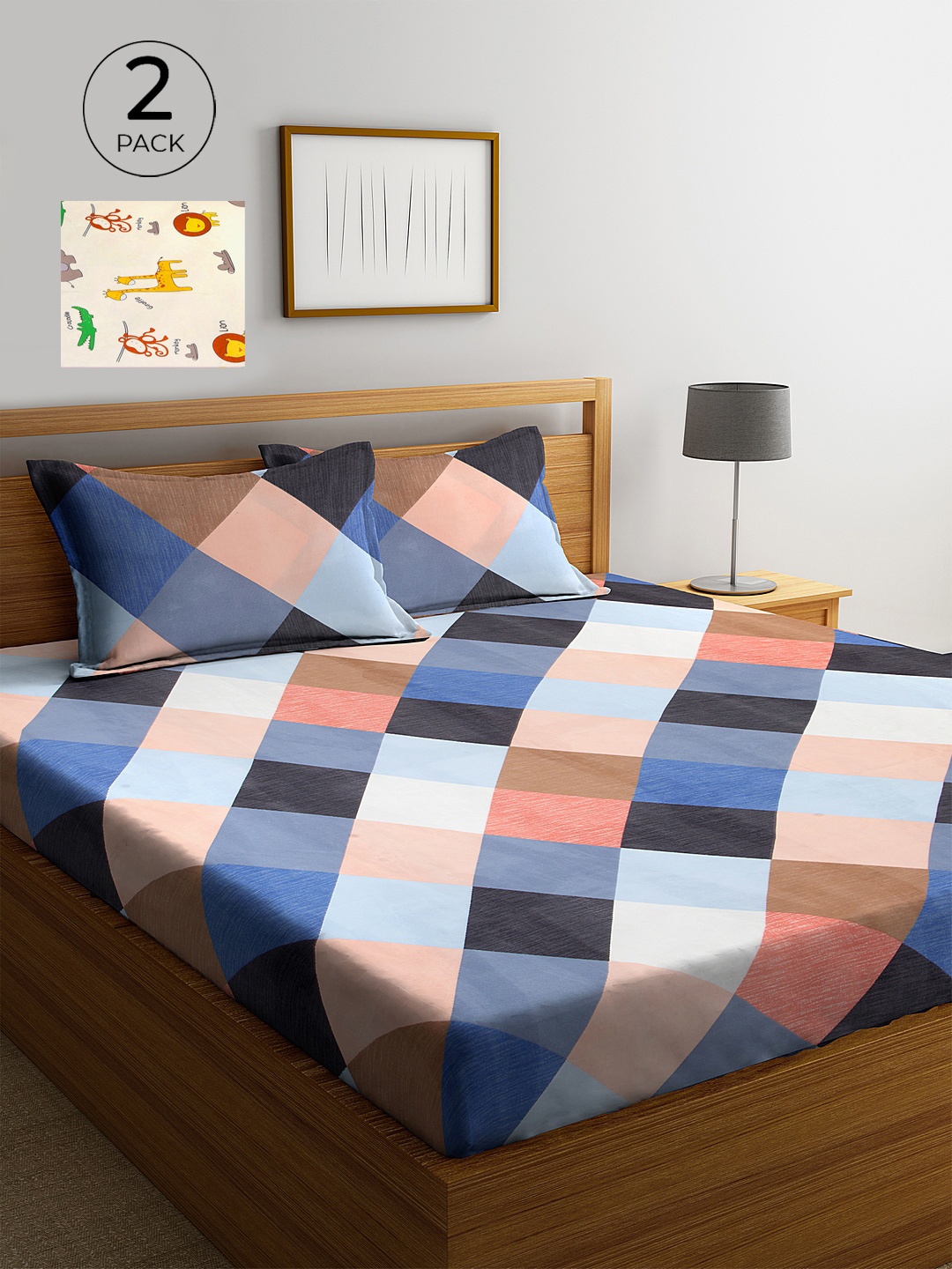 KLOTTHE White & Blue Geometric 210 TC 2 King Bedsheet with 4 Pillow Covers