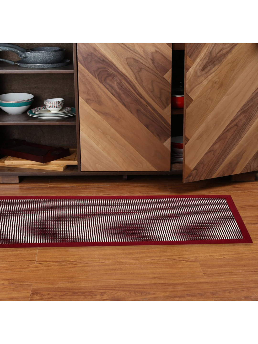 Home Centre Red & White Cloud Textured Windsor Foldable Floor Mat
Home Centre Red & White Cloud Textured Windsor Foldable Floor Mat