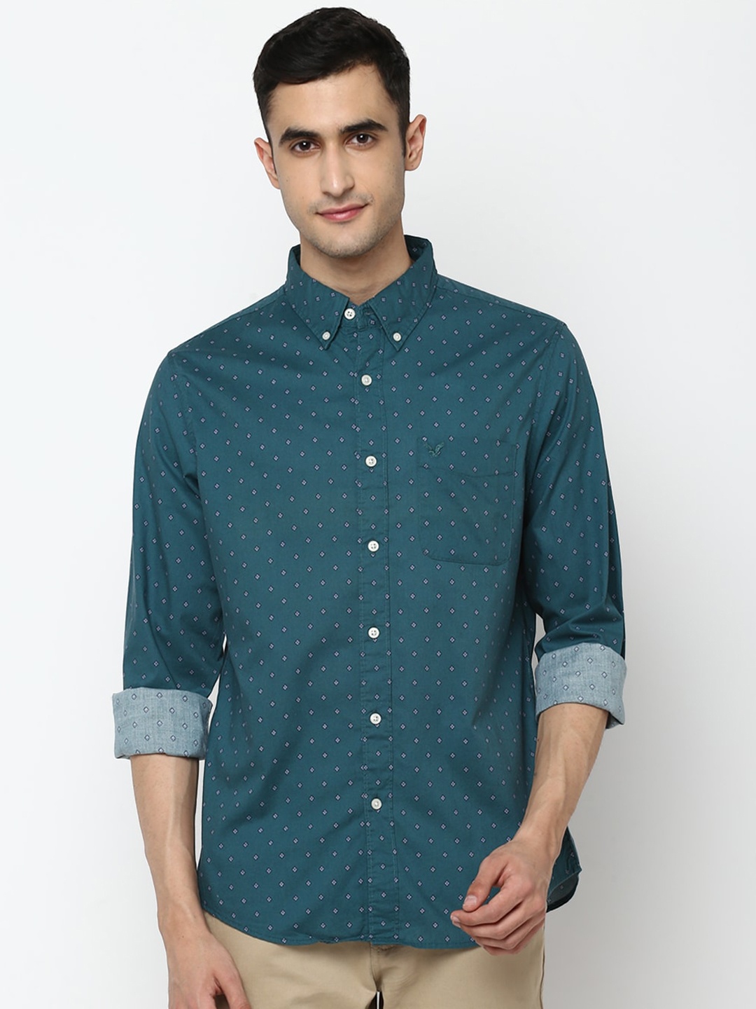 AMERICAN EAGLE OUTFITTERS Men Green Slim Fit Micro Ditsy Printed Pure Cotton Casual Shirt
AMERICAN EAGLE OUTFITTERS Men Green Slim Fit Micro Ditsy Printed Pure Cotton Casual Shirt
