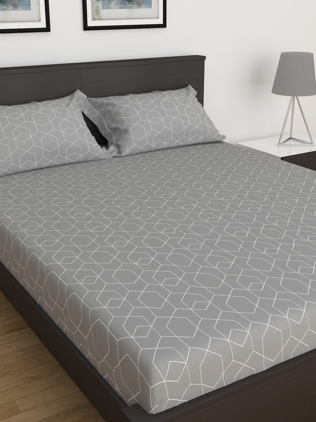Home Centre Grey & White Marshmellow Printed 150 TC King Bedsheet with 2 Pillow Covers
Home Centre Grey & White Marshmellow Printed 150 TC King Bedsheet with 2 Pillow Covers