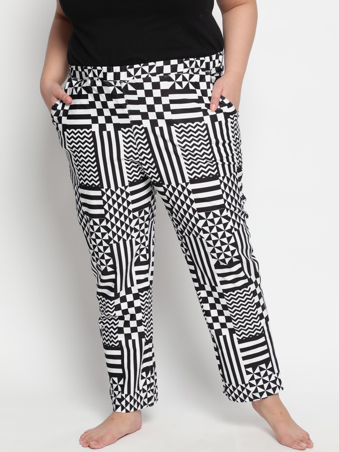 Amydus Women Plus Size Black & White Printed Quick-Dry Straight-Fit Lounge Pants