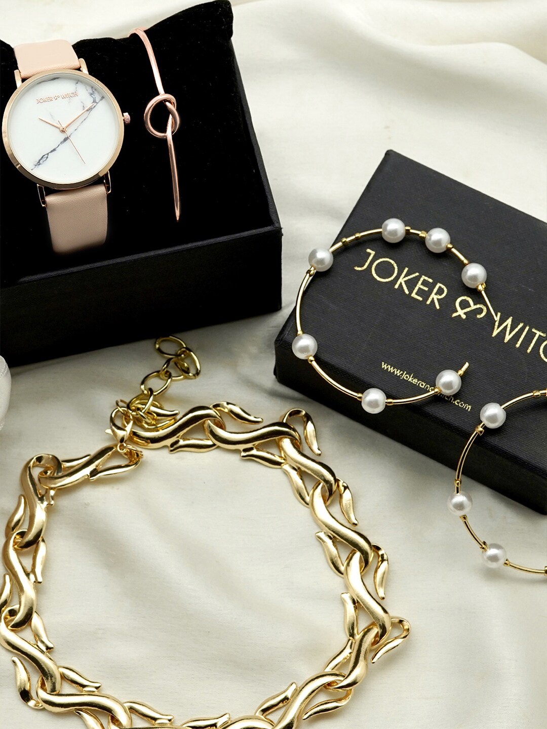 JOKER & WITCH Women White & Pink Epitome Of Beauty Love Stack Watch Gift Set JWLS150
JOKER & WITCH Women White & Pink Epitome Of Beauty Love Stack Watch Gift Set JWLS150