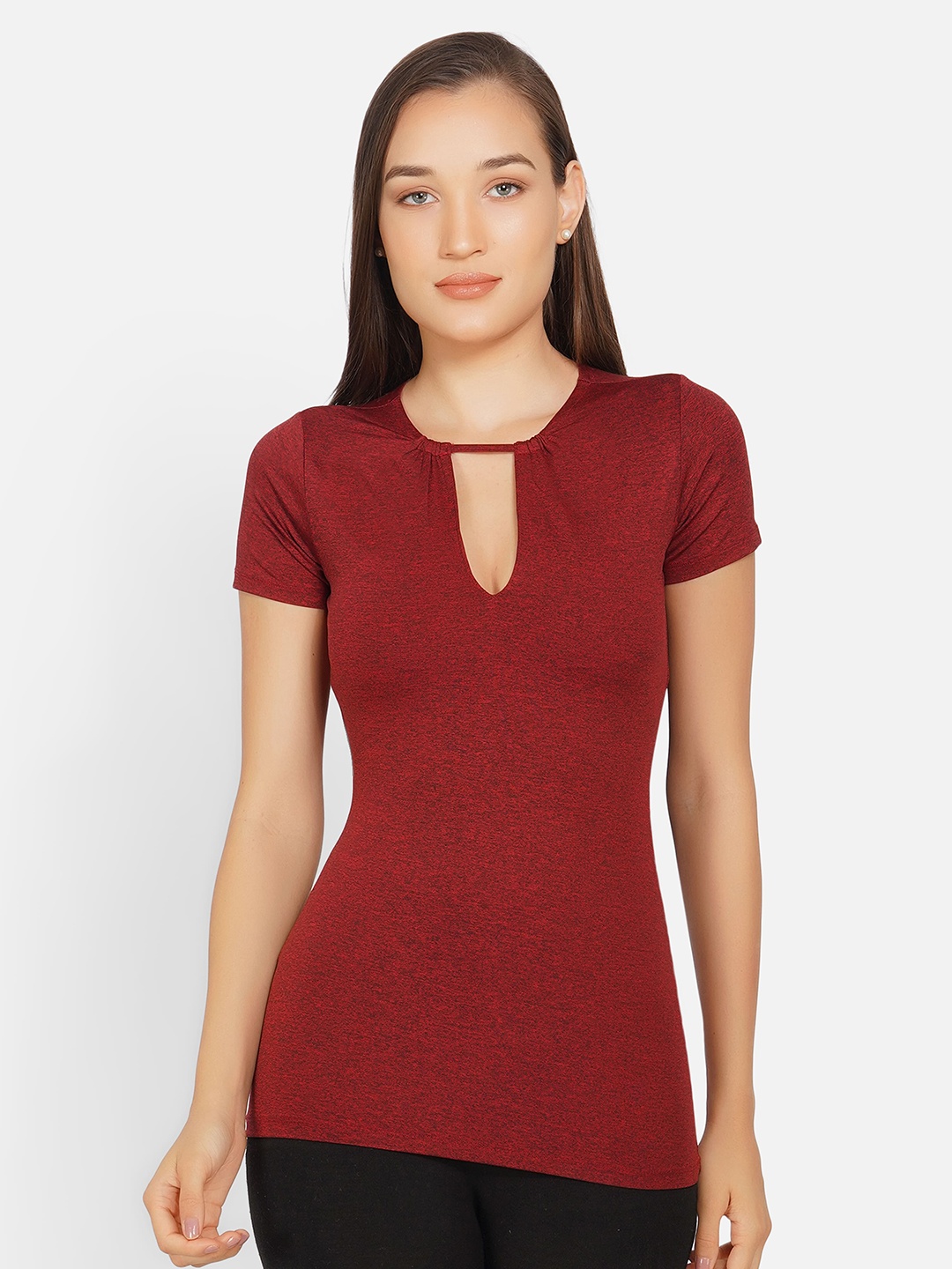 NEU LOOK FASHION Women Maroon Slim Fit T-shirt