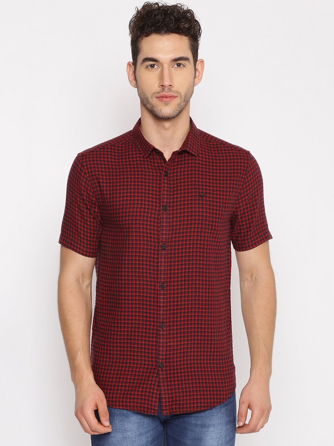 SHOWOFF Men Red & Black Slim Fit Checked Casual Shirt