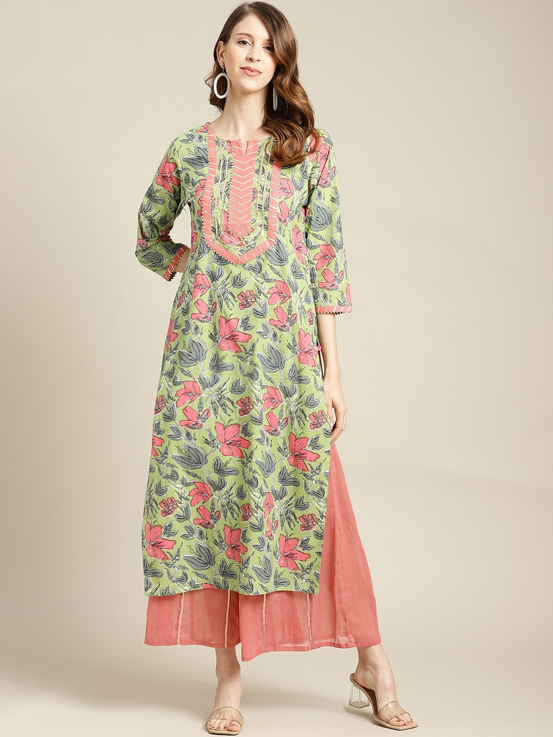 Varanga Women Green Floral Printed Regular Sleeves Gotta Patti Kurta