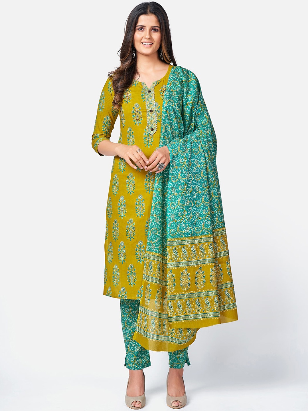 Vbuyz Women Olive Green Ethnic Motifs Printed Kurta with Palazzos & With Dupatta
Vbuyz Women Olive Green Ethnic Motifs Printed Kurta with Palazzos & With Dupatta