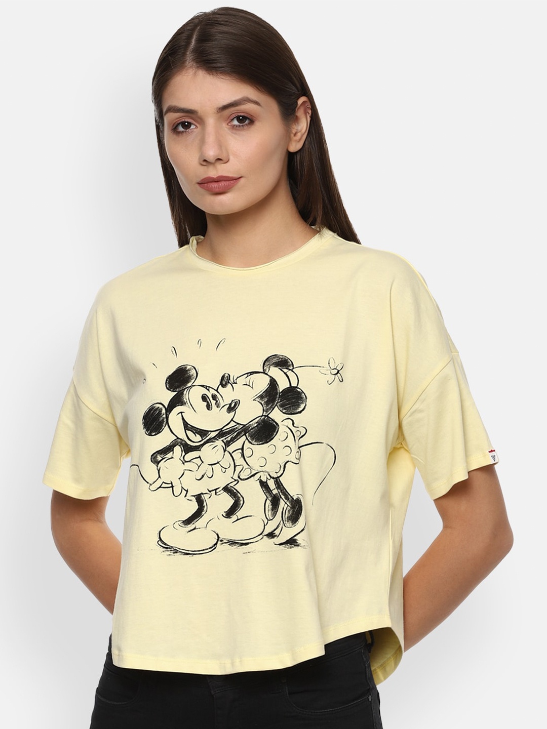 Van Heusen Woman Yellow Mickey Minnie Printed Drop-Shoulder Sleeves Cotton Pure Cotton T-shirt
Van Heusen Woman Yellow Mickey Minnie Printed Drop-Shoulder Sleeves Cotton Pure Cotton T-shirt