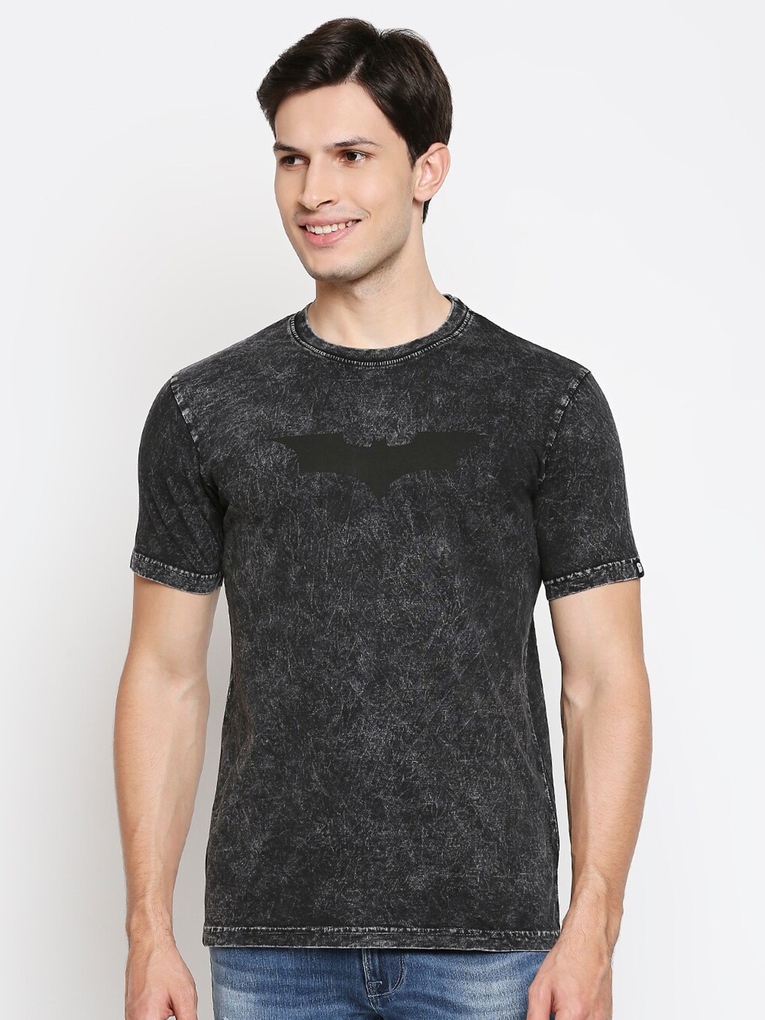 The Souled Store Unisex Black Batman Logo Printed Slim Fit Bio-Washed Pure Cotton T-shirt
The Souled Store Unisex Black Batman Logo Printed Slim Fit Bio-Washed Pure Cotton T-shirt