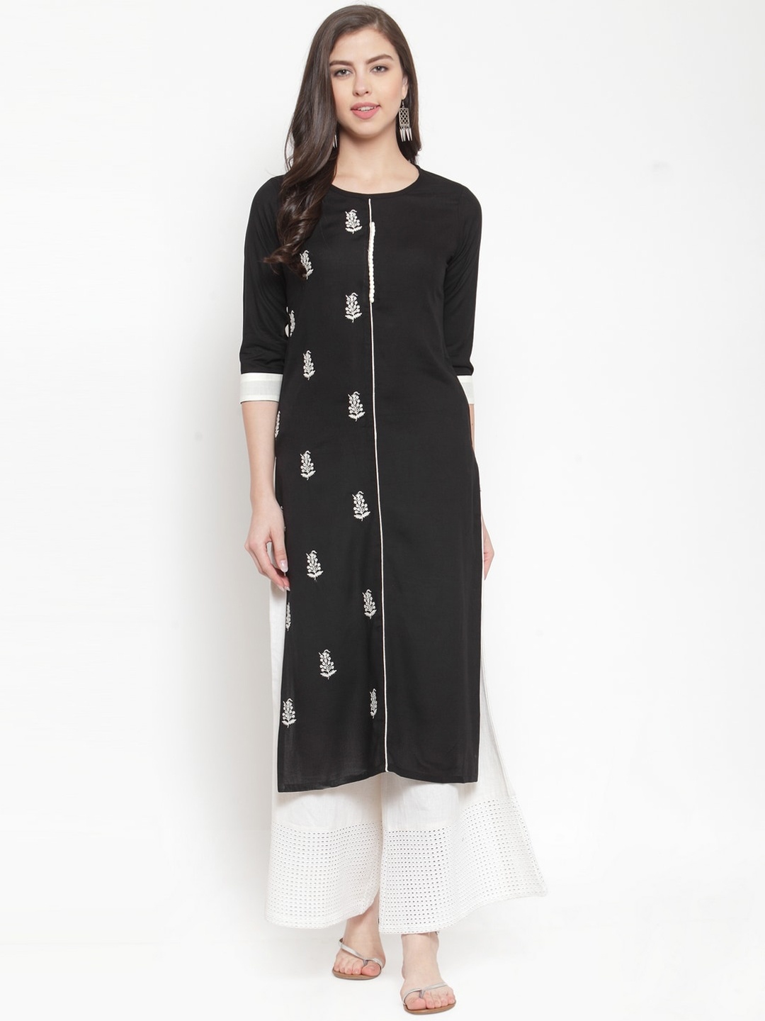 KSUT Women Black & White Floral Embroidered Straight Kurta