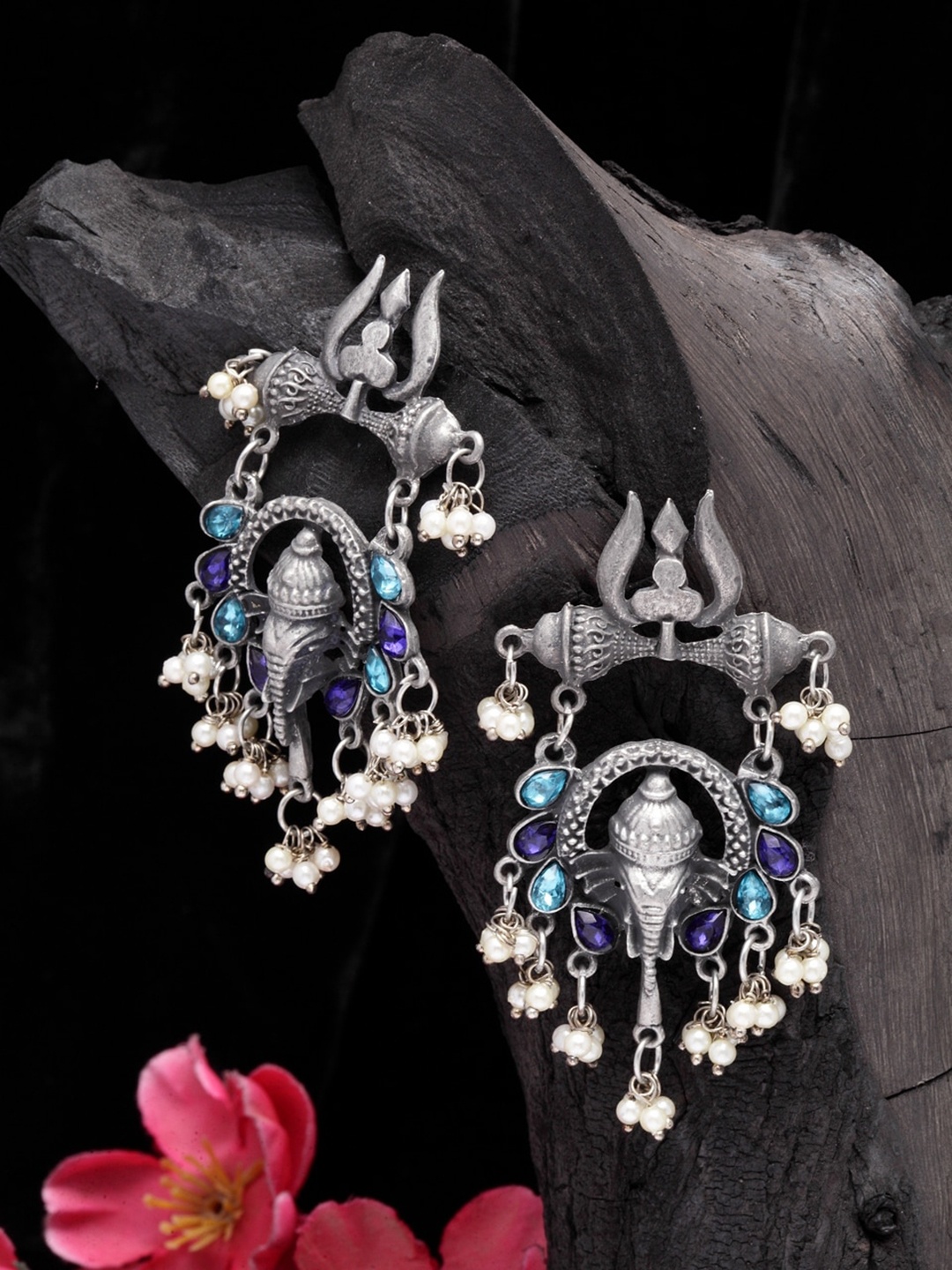 Moedbuille Turquoise Blue Silver-Plated Classic Drop Earrings