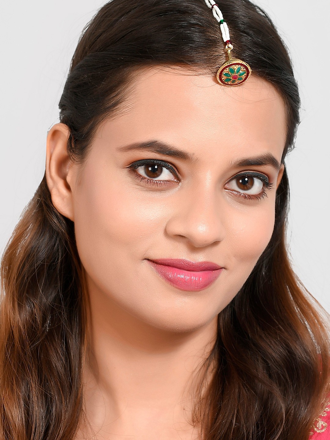 Silvermerc Designs Gold-Plated White & Green Stone-Studded & Beaded Borla Maang Tikka
Silvermerc Designs Gold-Plated White & Green Stone-Studded & Beaded Borla Maang Tikka