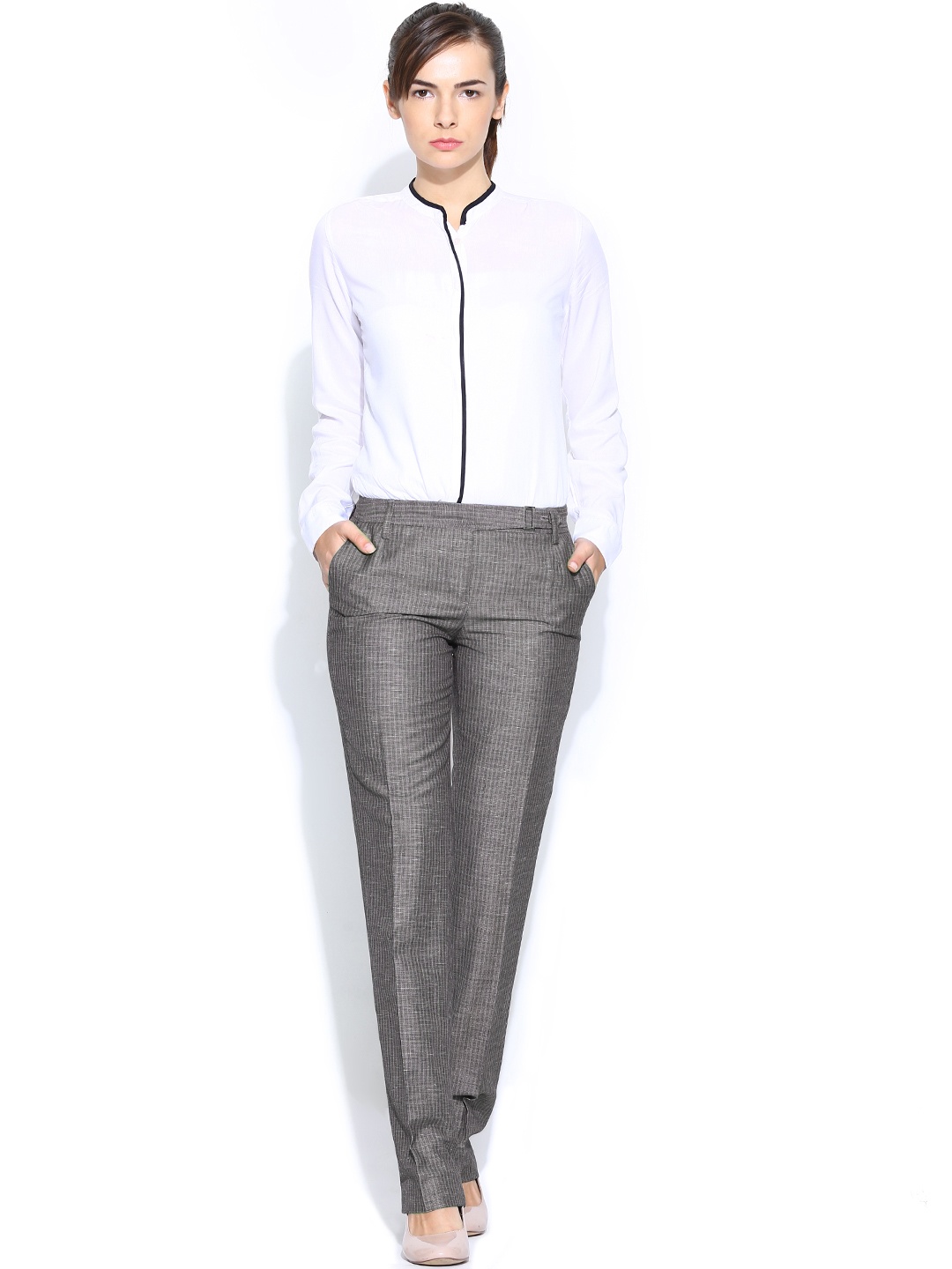Febulous Men's Formal Trousers Brown shoes and grey trousers are a classic formal look. Try some trainers in black or white for a more casual style. This is a great option for when you’re looking to dress smart casual.