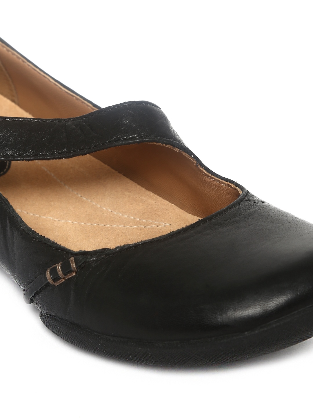 clarks leather black shoes