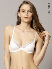 Affinitas Intimates White Plunge Bra 882