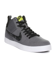 mens mid top nike shoes