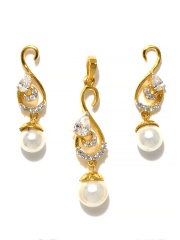 Ahaana Gold Toned Earrings and Pendant Set