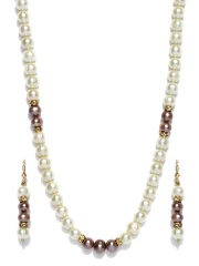 Ahaana Off-White Pearl Jewellery Set