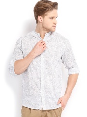 Fabels by Fabindia Men White & Blue Printed Casual Shirt