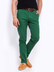 U.S. Polo Assn. Men Green Slim Fit Chino Trousers
