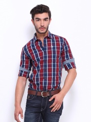 U.S. Polo Assn. Men Red & Blue Checked Slim Fit Casual Shirt