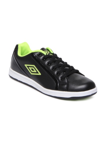 umbro black shoes