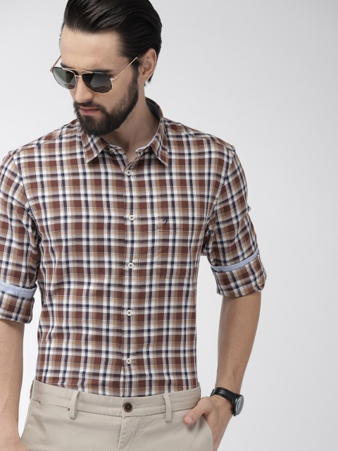Indian Terrain Men Brown & Navy Blue Regular Fit Checked Casual Shirt