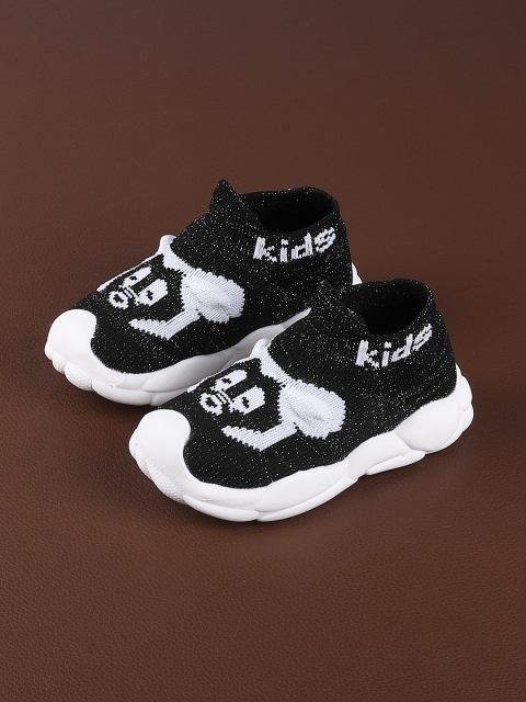 Walktrendy Kids Unisex Black Sneakers