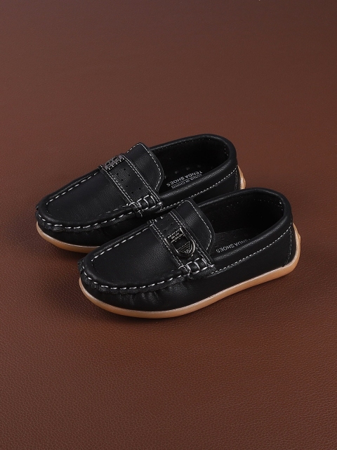 Walktrendy Boys Black Driving Shoes