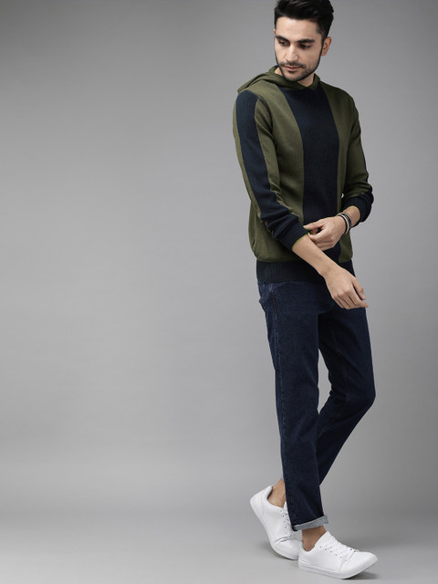 The Roadster Lifestyle Co Men Olive Green & Navy Blue Colourblocked Pullover Sweater
The Roadster Lifestyle Co Men Olive Green & Navy Blue Colourblocked Pullover Sweater