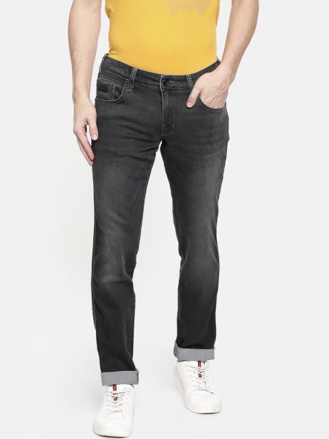 Wrangler Men Skanders Black Slim Tapered Fit Low-Rise Clean Look Stretchable Jeans
Wrangler Men Skanders Black Slim Tapered Fit Low-Rise Clean Look Stretchable Jeans