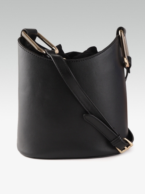 DOROTHY PERKINS Black Solid Sling Bag