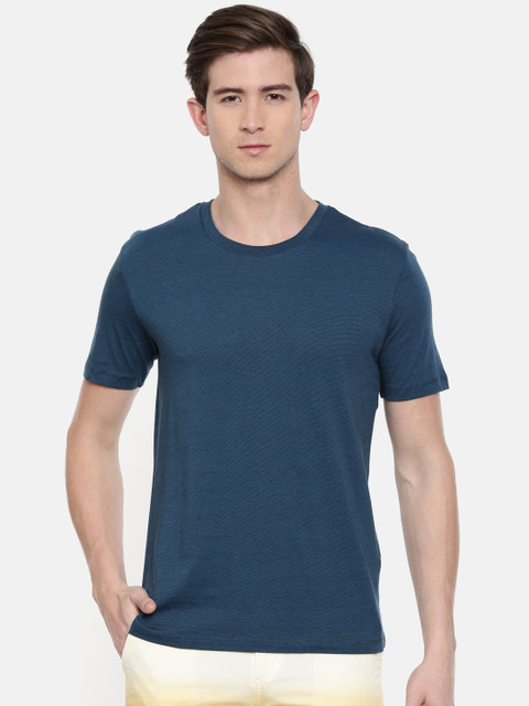 SELECTED Men Navy Blue Self Design Round Neck Pure Cotton T-shirt 
SELECTED Men Navy Blue Self Design Round Neck Pure Cotton T-shirt