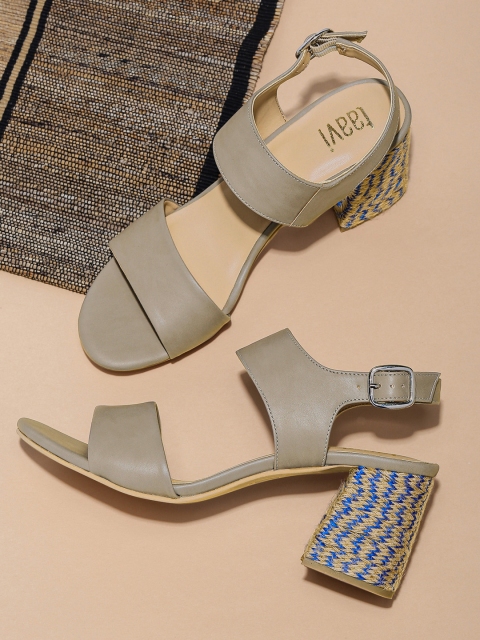 Taavi Women Grey Woven Legacy Heels