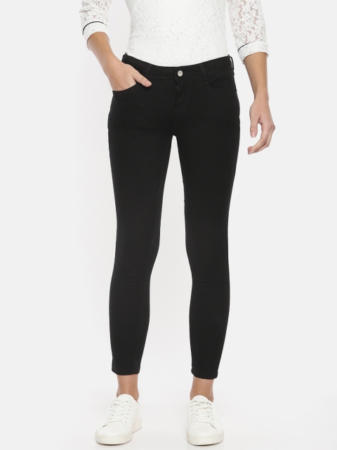 Kraus Jeans Women K4050 Black Skinny Fit Mid-Rise Clean Look Stretchable Cropped Jeans
Kraus Jeans Women K4050 Black Skinny Fit Mid-Rise Clean Look Stretchable Cropped Jeans