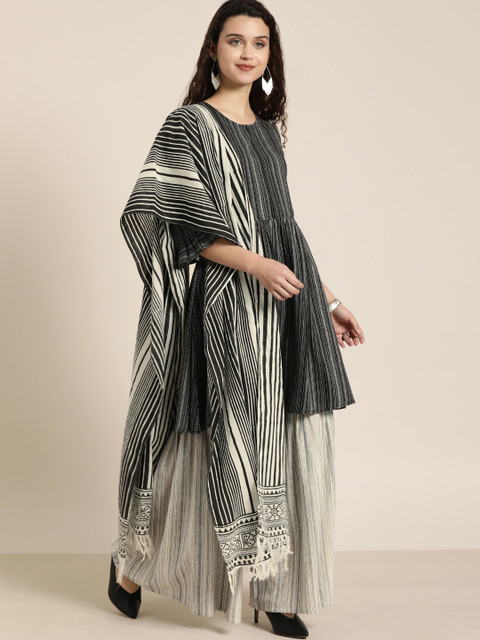 Taavi Women Black & White Bagru Hand Block Print Sustainable Kurta With Palazzos & Dupatta
Taavi Women Black & White Bagru Hand Block Print Sustainable Kurta With Palazzos & Dupatta