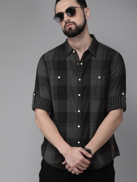 The Roadster Lifestyle Co Men Charcoal Grey & Black Regular Fit Checked Casual Shirt
The Roadster Lifestyle Co Men Charcoal Grey & Black Regular Fit Checked Casual Shirt