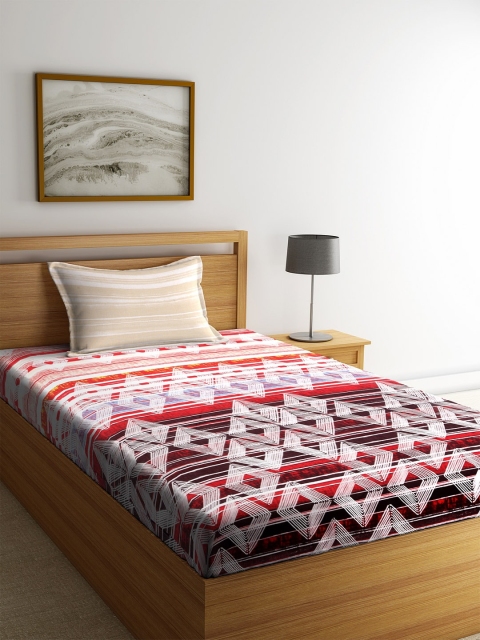 SPACES Coffee Brown & Red Geometric 144 TC Cotton 1 Single Bedsheet with 1 Pillow Covers
SPACES Coffee Brown & Red Geometric 144 TC Cotton 1 Single Bedsheet with 1 Pillow Covers