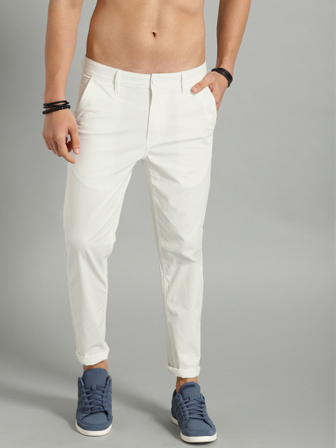 Roadster Men White Slim Tapered Fit Solid Chinos
Roadster Men White Slim Tapered Fit Solid Chinos