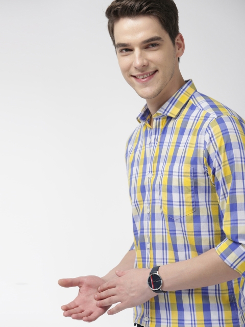 Mast & Harbour Men Yellow & Blue Regular Fit Checked Casual Shirt