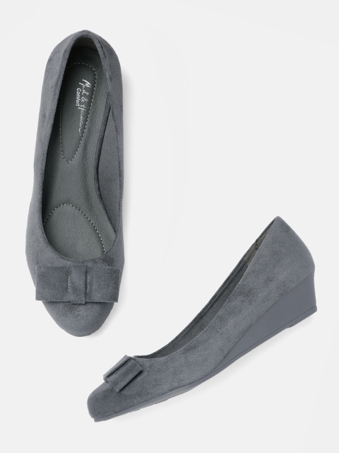 Mast & Harbour Women Grey Solid Pumps