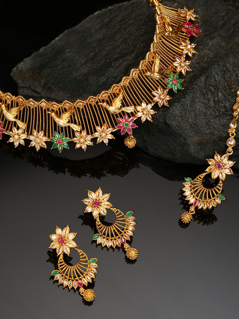 Priyaasi Magenta Gold-Plated Stone-Studded Handcrafted Jewellery Set 
Priyaasi Magenta Gold-Plated Stone-Studded Handcrafted Jewellery Set