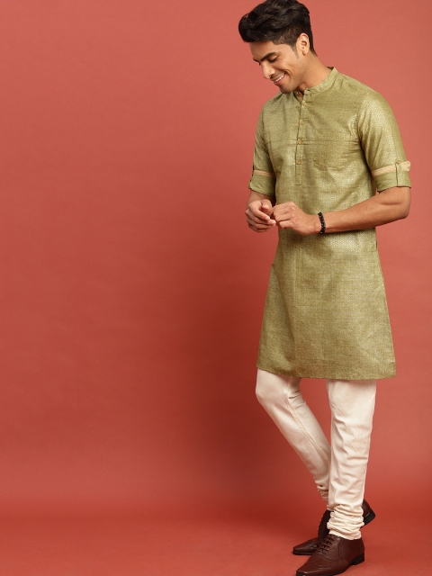 Taavi Men Green & Gold-Coloured Hand Block Print Legacy Straight Sustainable Kurta with Pockets
Taavi Men Green & Gold-Coloured Hand Block Print Legacy Straight Sustainable Kurta with Pockets