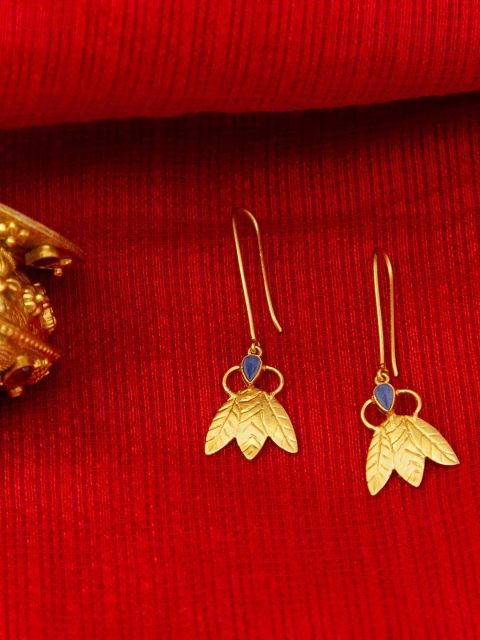 Unniyarcha Jewellery Gold-Plated & Blue Lapis Lazuli Studded Contemporary Drop Earrings
Unniyarcha Jewellery Gold-Plated & Blue Lapis Lazuli Studded Contemporary Drop Earrings