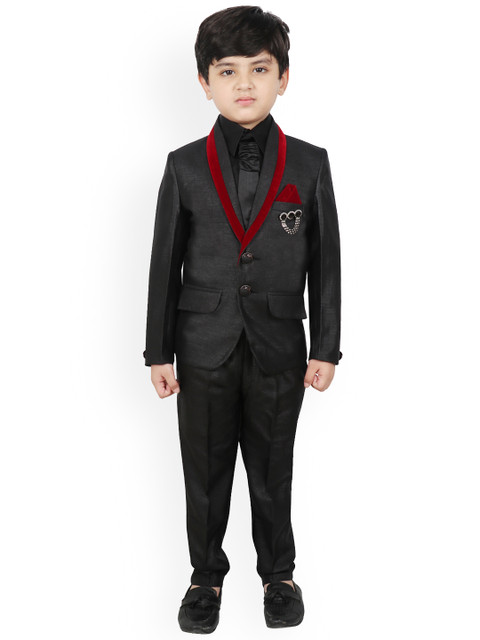 SG YUVRAJ Boys Black Solid Single-Breasted Suit 
SG YUVRAJ Boys Black Solid Single-Breasted Suit