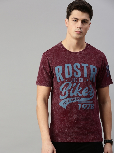 The Roadster Lifestyle Co Men Maroon Laundered Printed Round Neck Graphic Pure Cotton T-shirt
The Roadster Lifestyle Co Men Maroon Laundered Printed Round Neck Graphic Pure Cotton T-shirt