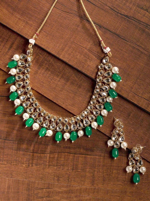 Zaveri Pearls Green Gold-Plated Kundan & Beads Studded Jewellery Set, Fluorescent green
Zaveri Pearls Green Gold-Plated Kundan & Beads Studded Jewellery Set, Fluorescent green