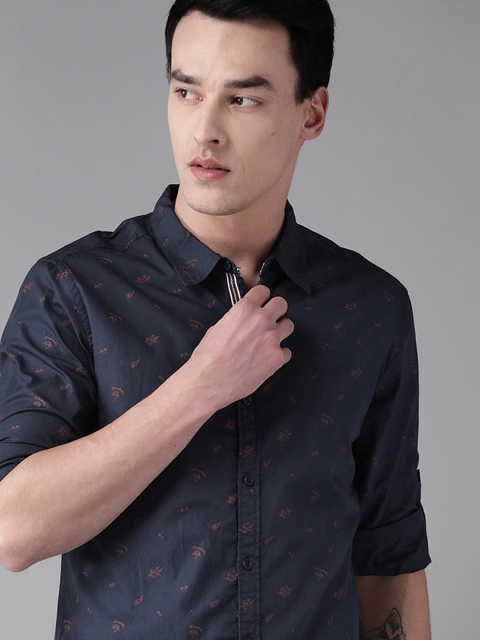 The Roadster Lifestyle Co Men Navy Blue & Rust Regular Fit Conversational Print Shirt
The Roadster Lifestyle Co Men Navy Blue & Rust Regular Fit Conversational Print Shirt
